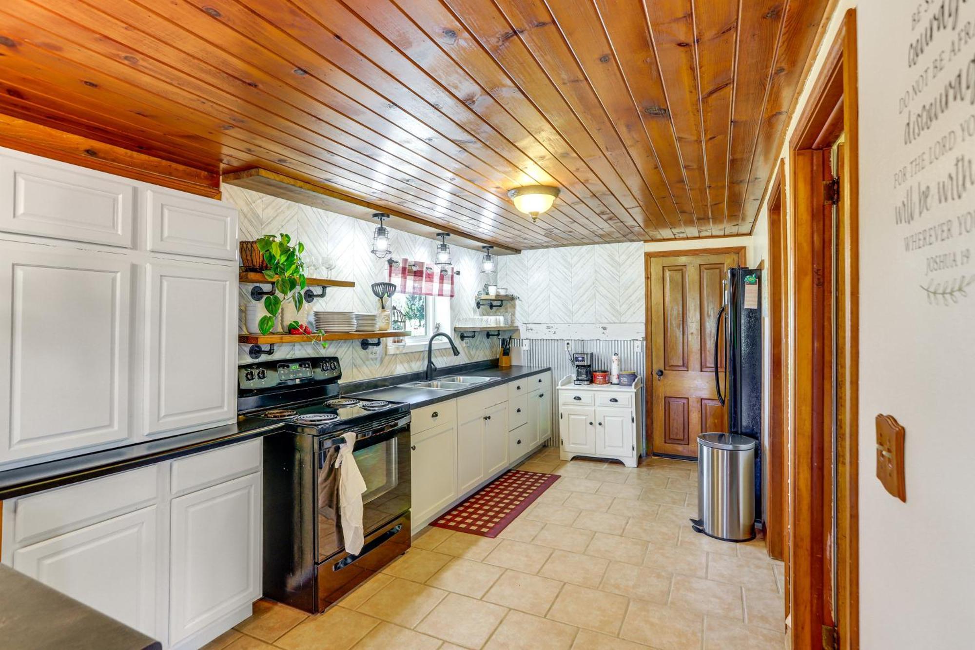 Quiet Shiloh Retreat With Spacious Yard And Fireplace! Екстериор снимка