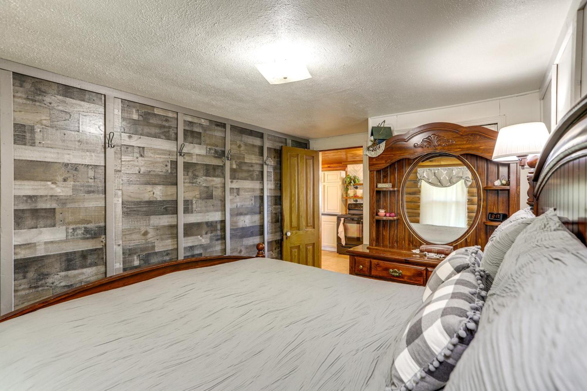 Quiet Shiloh Retreat With Spacious Yard And Fireplace! Екстериор снимка